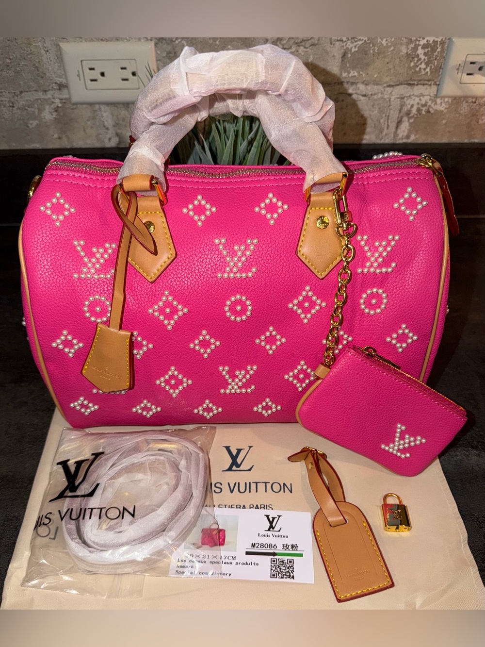 Louis Vuitton Hot Pink Pearl Speedy